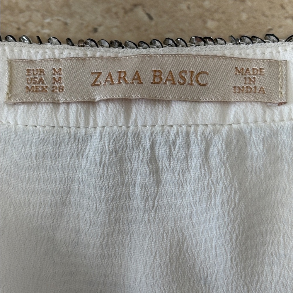 Zara, Comfortable, airy Tunic White Blouse w/silver beading. Great Condition. - Picture 5 of 11